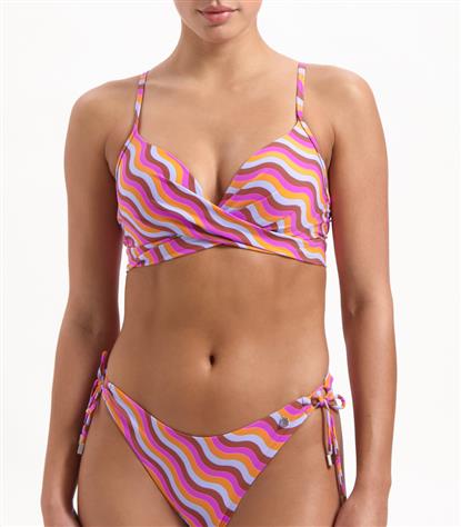 the-wave-twist-bikini-top