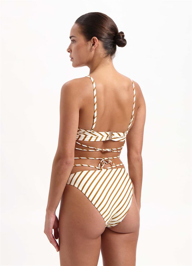 beachlife-spice-stripe-bikinitop-106c-bikinibroekje-208a-top-jpg-11.webp