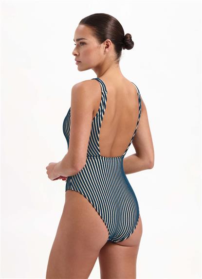 knitted-stripe-square-swimsuit