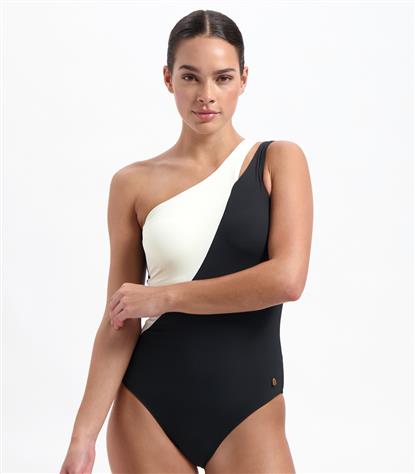 vanilla-en-black-one-shoulder-swimsuit